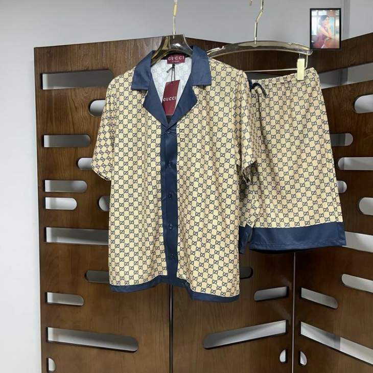 Picture of Gucci Shirt Pant Suits _SKUGucciM-3XL12yn25921552
